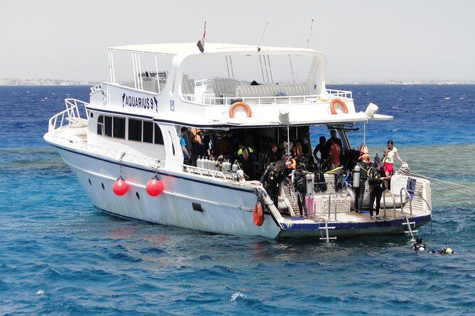 Intro Diving for Beginners 2 Stops Diving With Lunch in Hurghada - Full Day Boat Trip