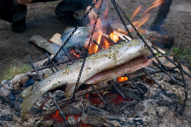 Intro Survival Course Rockies - Accommodation and Meals