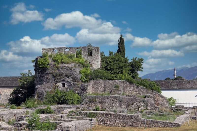 Ioannina: Castle Culture Walking Tour - Municipality Folk Museum