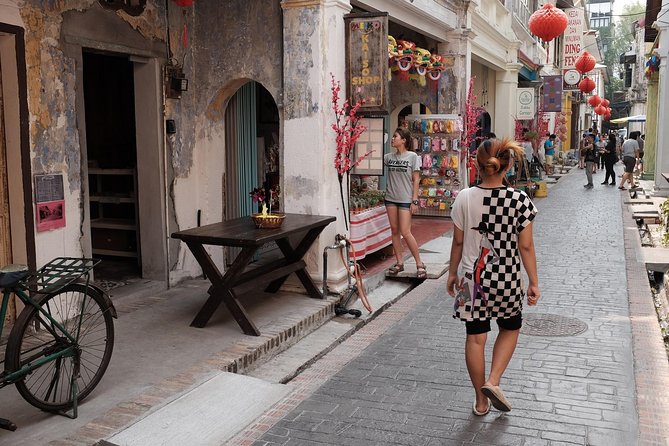 Ipoh Private Day Trip From Kuala Lumpur With Lunch - Guided Tour and Insights Into Local Culture