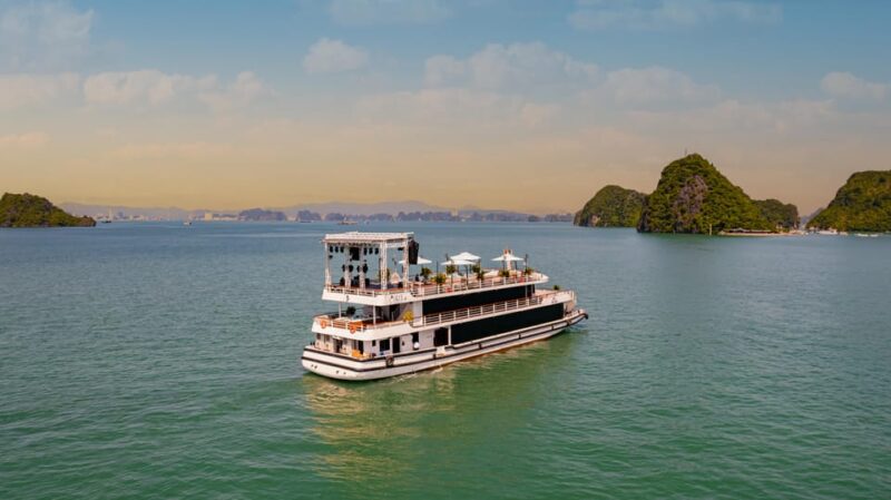 IRIS Cruise HA LONG BAY- Explore Legacy Voyages - Kayaking and Sampan Boat