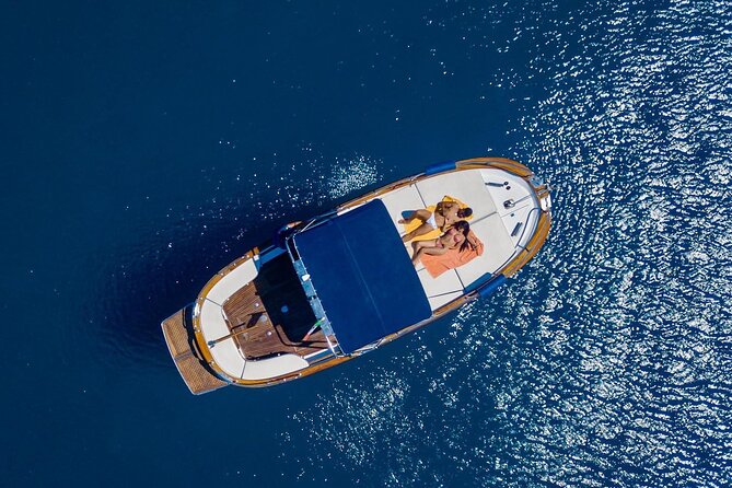 Ischia Island Private Excursion on Gozzo Aprea Milano 8,3m - Boat and Crew Details