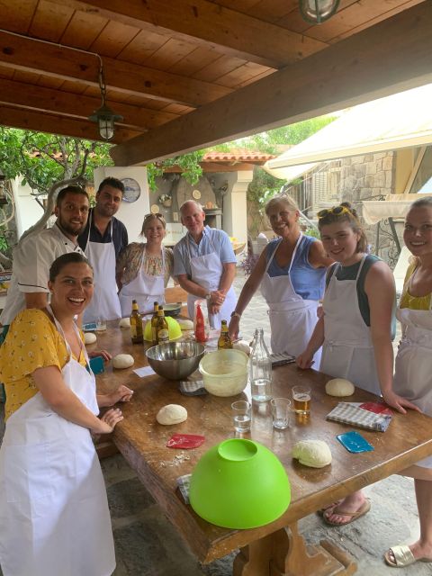 Ischia: Pizza Making Class With Drink Included - Learning Experience