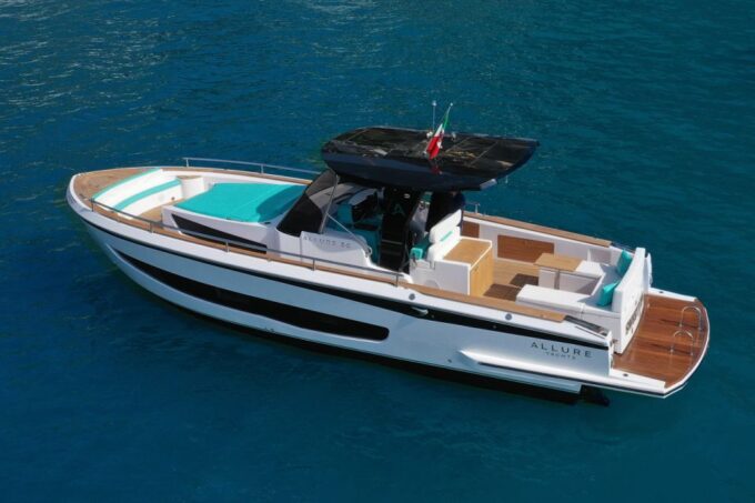 Ischia: Private Boat Tour on Board of a Luxury Boat - Boat Availability and Upgrades