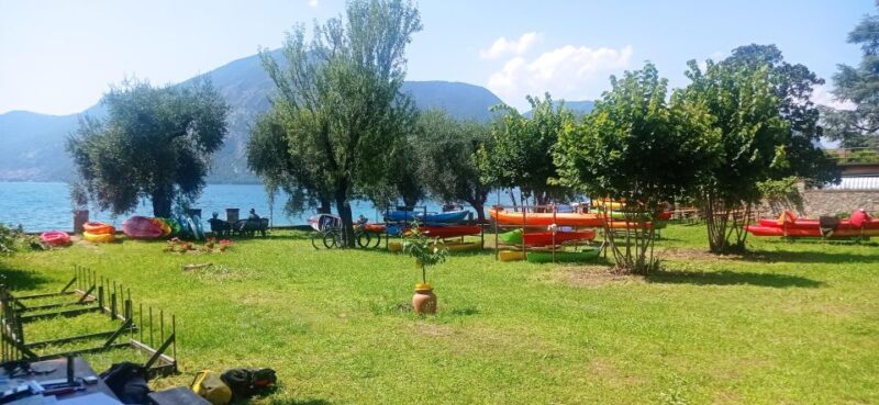Iseo Lake: Rental of Kayaks in Pilzone Di Iseo - Included Equipment for Kayaking