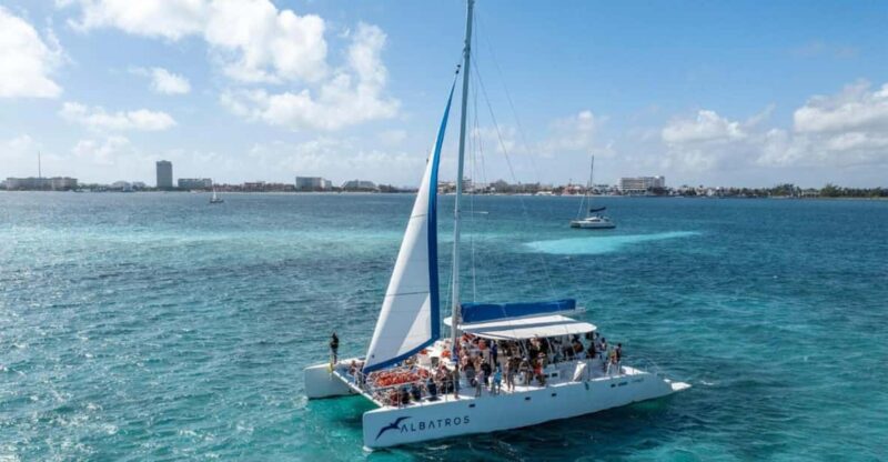 Isla Mujeres: Boat Party, Adults-Only: All-Inclusive - Onboard Experience