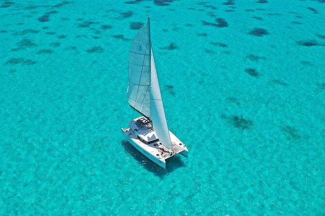 Isla Mujeres Catamaran Plus! Drinks, Snorkel & Beach Club - Meeting and Pickup Details