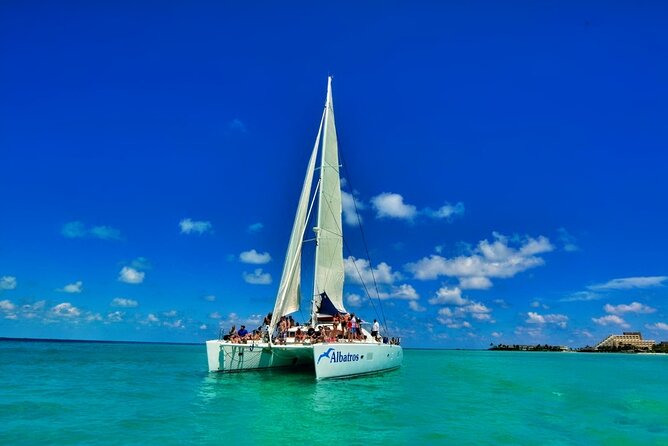 Isla Mujeres Catamaran Sailing Experience With Lunch & Open Bar - Customer Feedback Highlights