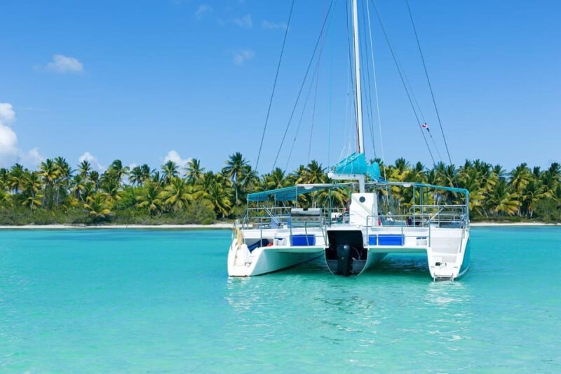 Isla Mujeres: Catamaran, Snorkeling, Open Bar and Buffet - Key Points