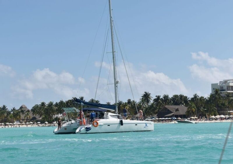 Isla Mujeres: Catamaran Tour With Snorkel, Buffet and Drinks - Meeting Point and Instructions