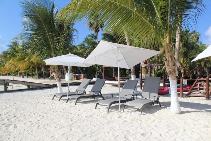 Isla Mujeres Catamaran Tour With Snorkeling & Beach Club - Activities and Amenities