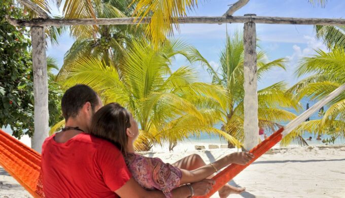 Isla Mujeres: Catamaran With Open Bar, Snorkeling and Lunch - Catamaran Sailing Experience