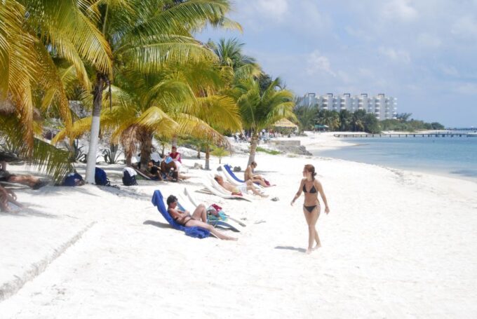 Isla Mujeres: Catamaran With Open Bar, Snorkeling and Lunch - Snorkeling Adventure
