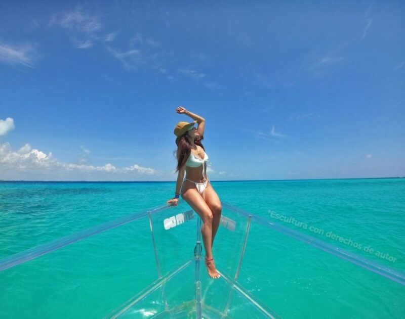 Isla Mujeres: Clear Boat Ride - Key Points