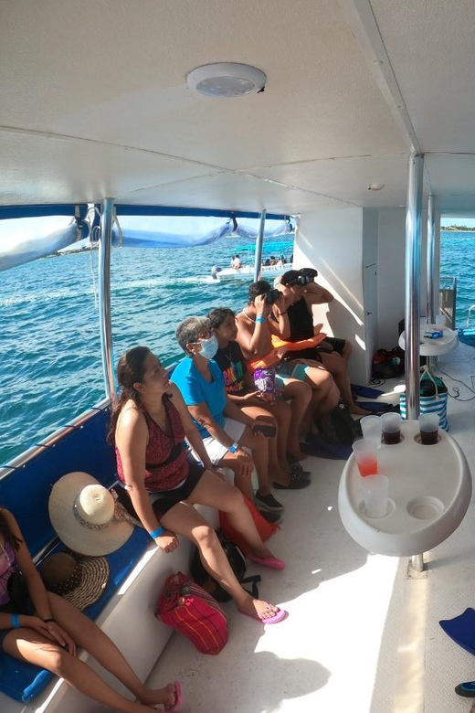 Isla Mujeres: From Cancún to Isla Mujeres, All Included - Hotel Transportation