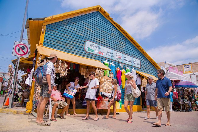 Isla Mujeres Luxury Catamaran Sailing Plus Lunch and Open Bar - Tour Accessibility and Requirements