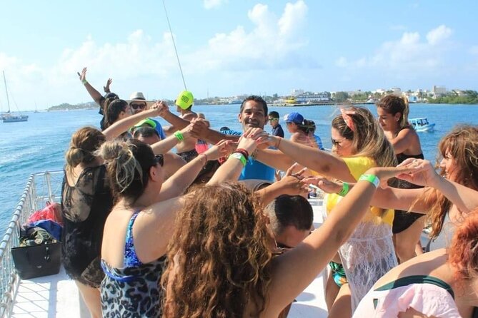 Isla Mujeres Tour With Open Bar Food and Snorkeling - What to Expect on the Tour