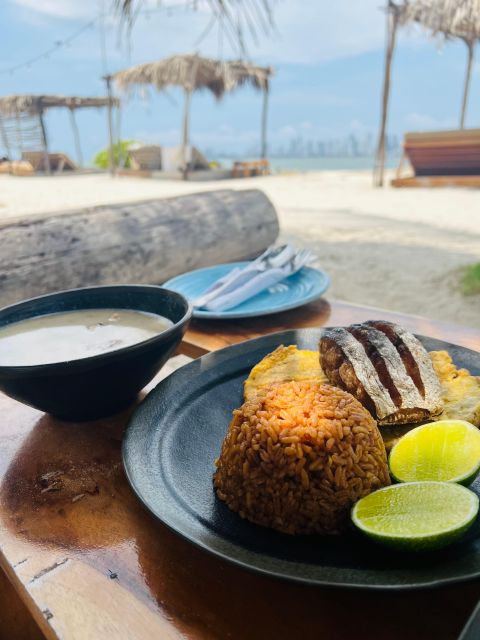 Isla Tierra Bomba Beach Club: Day Pass With Typical Food - Arrival and Check-in