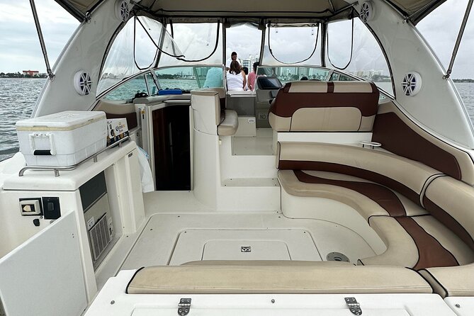 Island Fun Yacht Rental in Miami Beach - Meeting Location