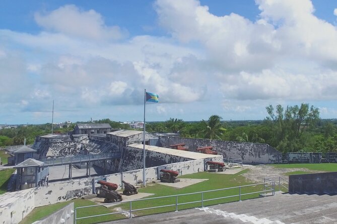 Island Historical and Landmark Nassau Bahamas Tour - Tour Guide Experience