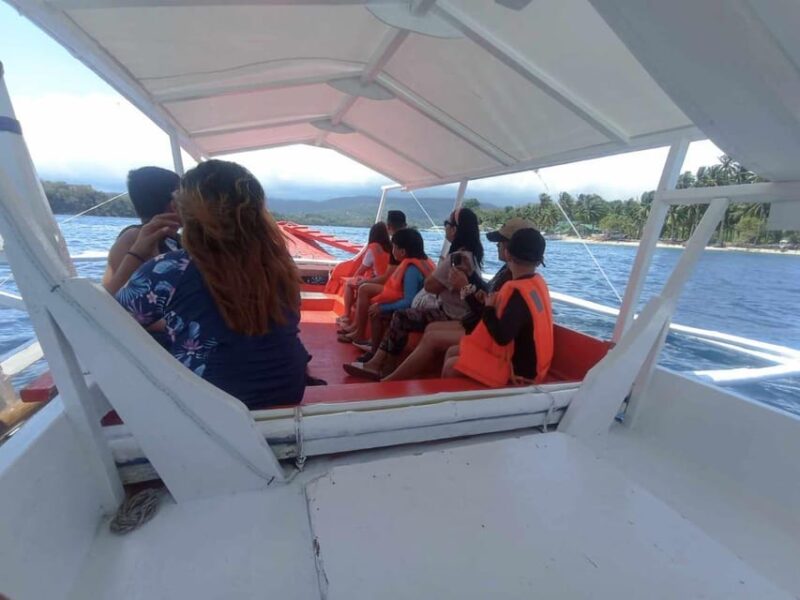 Island Hoping Puerto Galera - Equipment and Amenities