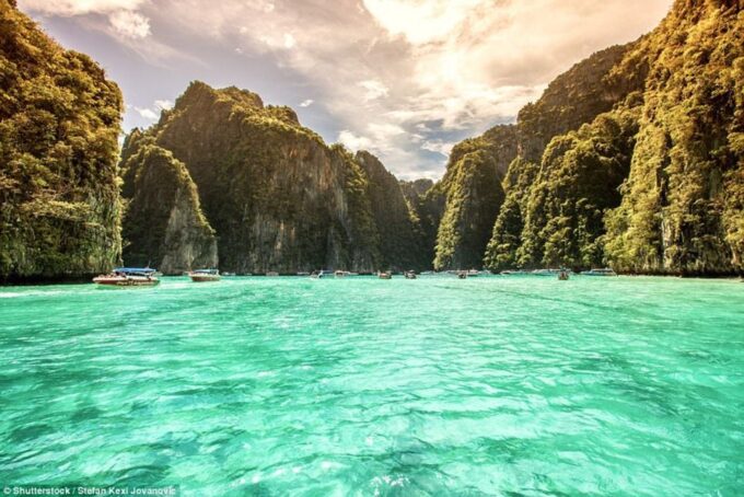 Island Hopping and Snorkeling Plankton Tour by Speedboat - Final Activity