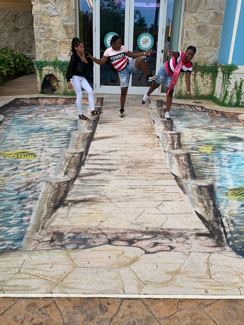 Island Tour: Nassau, Bahamas, Queens Staircase - Recap