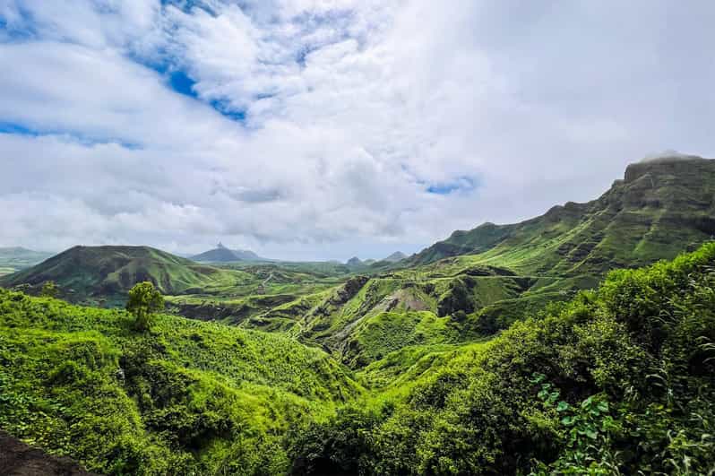 Island Tour With a German-Speaking Tour Guide for Cruise Guests. - Key Points