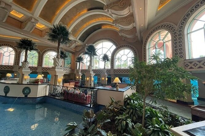 Island Tour,Beach & Lunch Stop at Fish Fry in Nassau Bahamas - Tour Overview