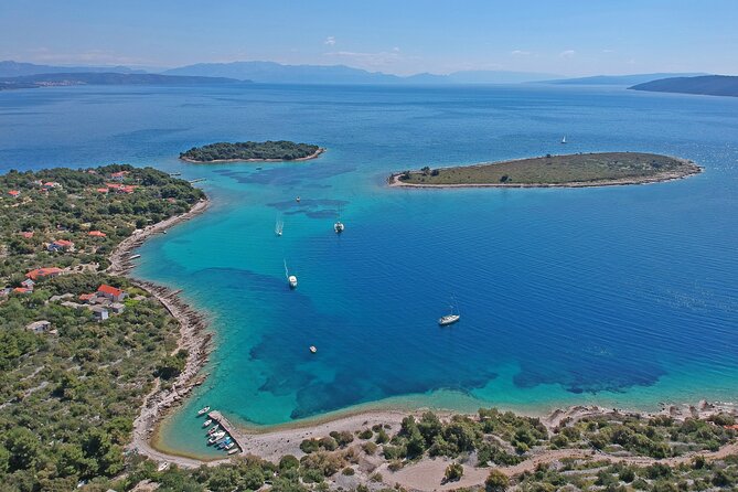 Islands Brač, Šolta & Blue Lagoon - Private Speedboat Tour - Driver/Guide Provided