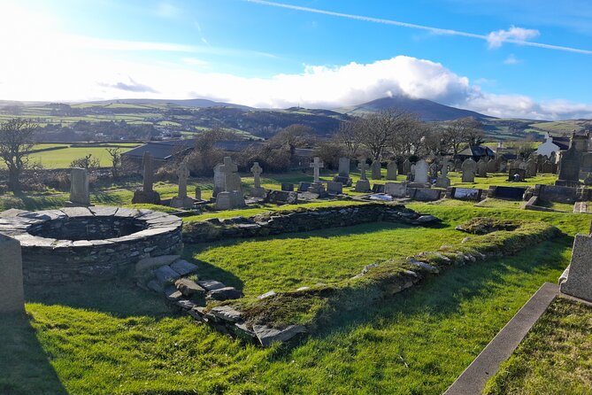 Isle of Man Discovery Tour With Experienced Driver Guide - Exploring the Isle of Man