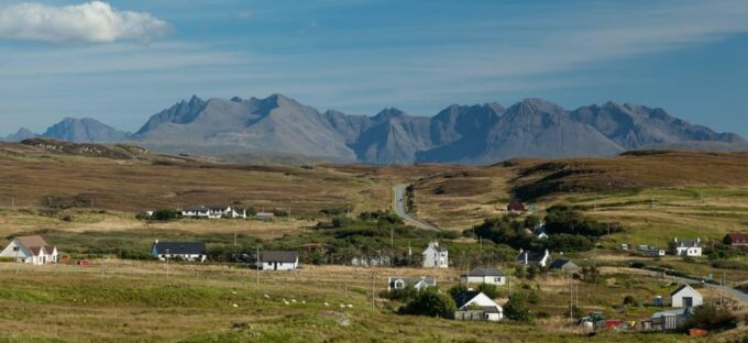Isle of Skye: Tour the Highlights and Hidden Beauties. - Guest Interaction