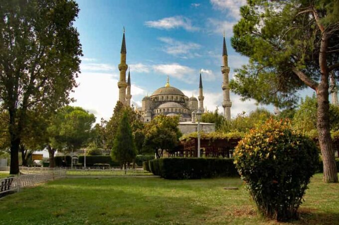 Istanbul: 2-Day City Highlights Tour With Accommodation - Reservation