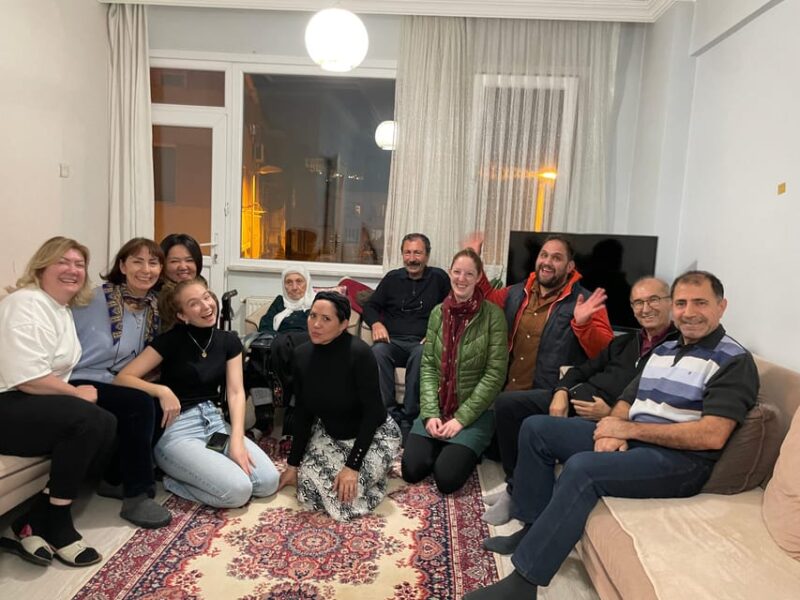 Istanbul Authentic Turkish Family Dinner With Eastern Family - Cultural Insights