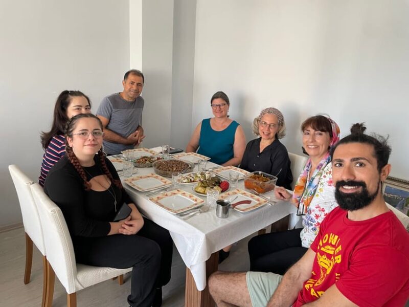 Istanbul Authentic Turkish Family Dinner With Eastern Family - Booking and Payment