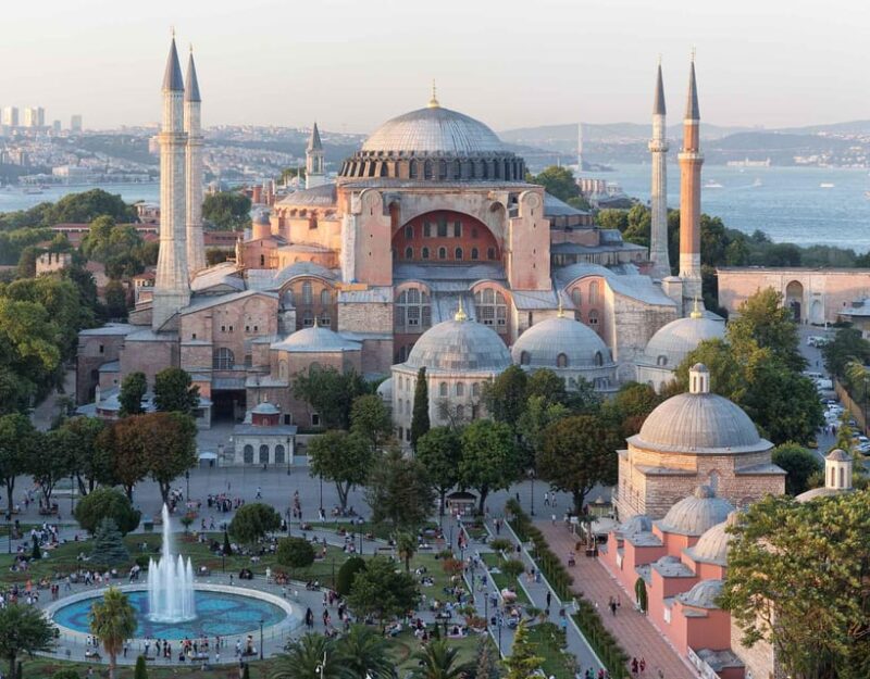 Istanbul: Beylerbeyi Palace Skip-the-Line Ticket - Bosphorus Views