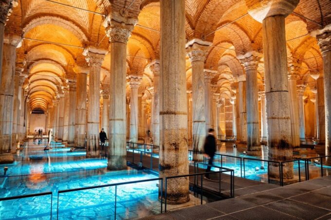 Istanbul: Blue Mosque, Hagia Sophia, & Basilica Cistern Tour - Guide Restrictions