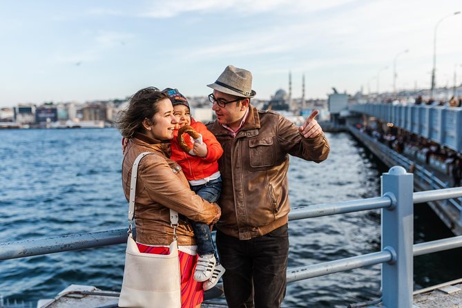 Istanbul: Book A Local Host - Accessibility and Preferences