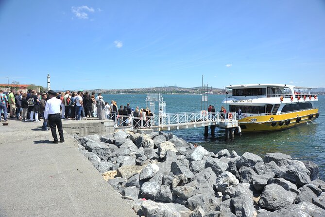Istanbul: Bosphorus and Golden Horn Cruise With Audio Guide - Pricing