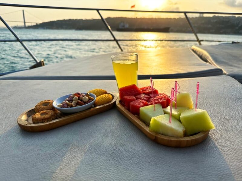 Istanbul: Bosphorus and Golden Horn Sunset Yacht Cruise - Inclusions and Amenities
