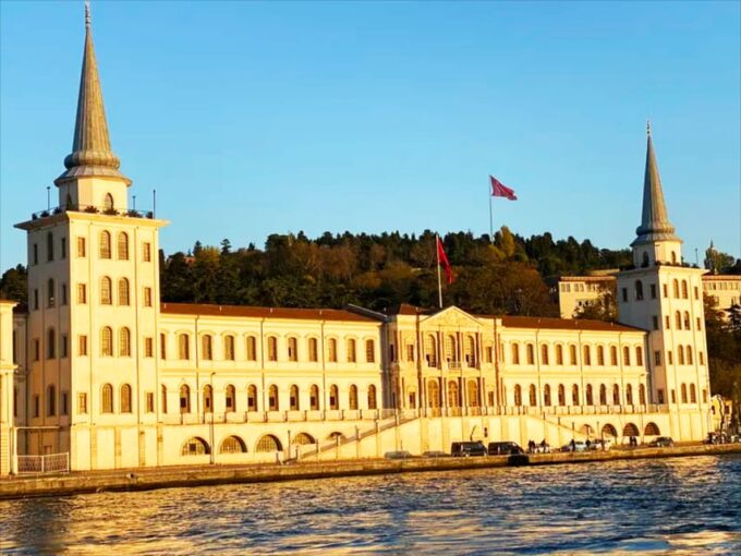 Istanbul: Bosphorus and Golden Horn Sunset Yacht Cruise - Customer Ratings and Reviews