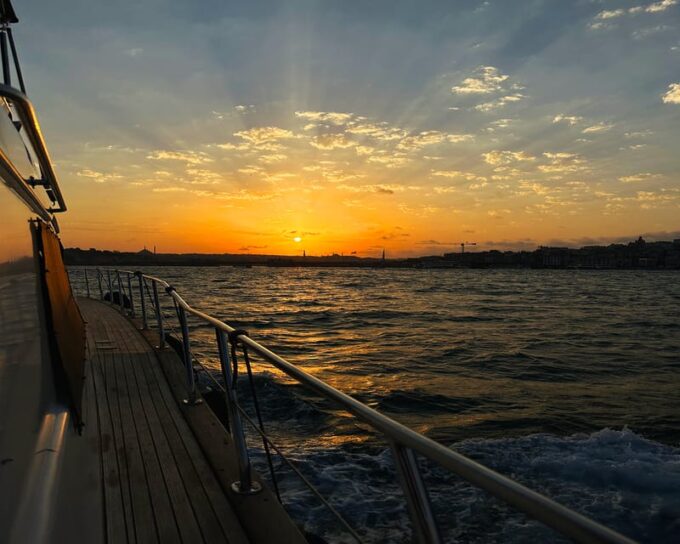 Istanbul: Bosphorus and Golden Horn Sunset Yacht Cruise - Suitability and Accessibility