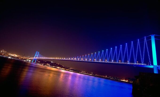 Istanbul: Bosphorus Dinner Cruise & 3Hour Turkish Night Show - Delectable Culinary Offerings
