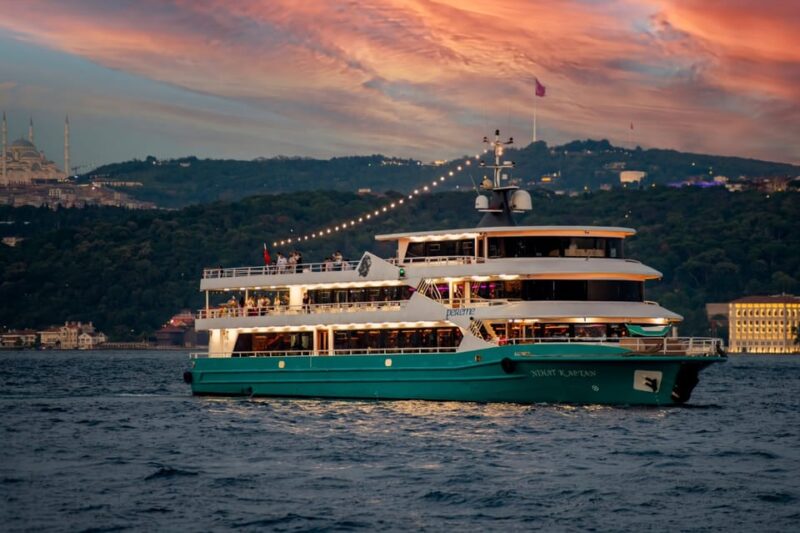Istanbul: Bosphorus Dinner Cruise , Unlimited Drinks, & Show - Key Points
