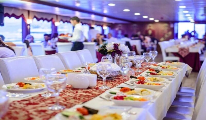 Istanbul: Bosphorus Dinner Cruise W/ Folklore Show & Dinner - Entertainment