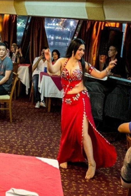 Istanbul: Bosphorus Dinner Cruise W/ Folklore Show & Dinner - What to Expect