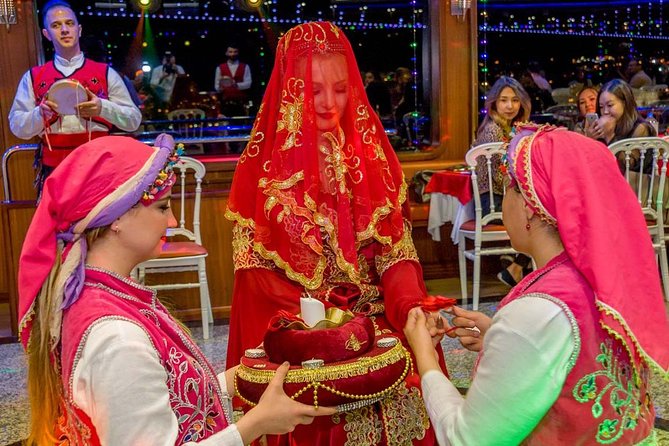 Istanbul Bosphorus Dinner Cruise With Turkish Show - Exploring Istanbuls Landmarks