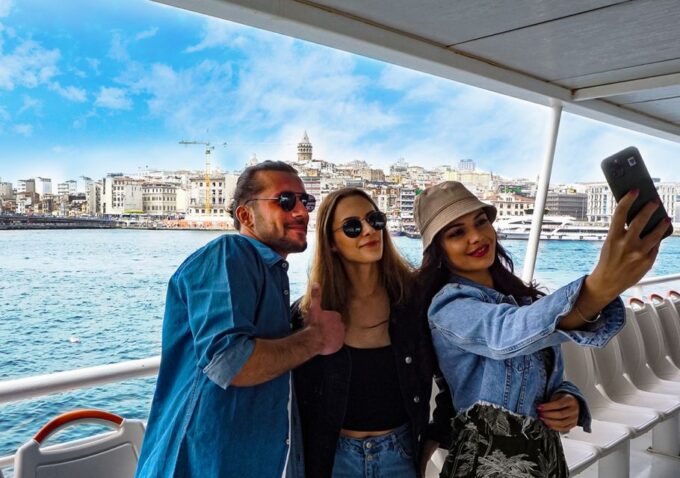 Istanbul: Bosphorus & Golden Horn Cruise Daytime or Sunset - Booking and Cancellation Policy