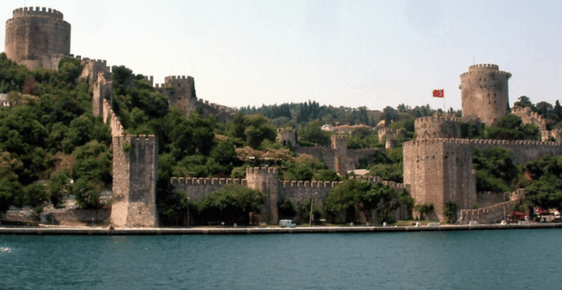 Istanbul: Bosphorus Morning Cruise With Breakfast - Key Points