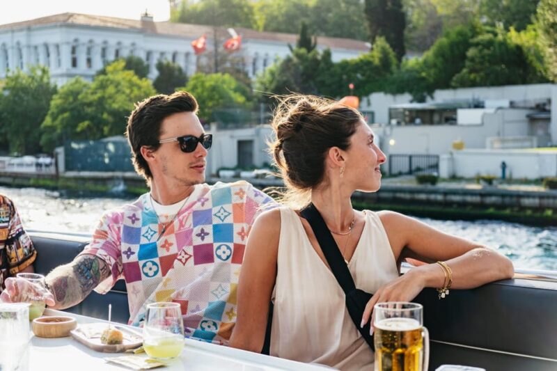 Istanbul: Bosphorus Sunset Cruise on a Luxury Yacht - Meeting Point and What to Bring